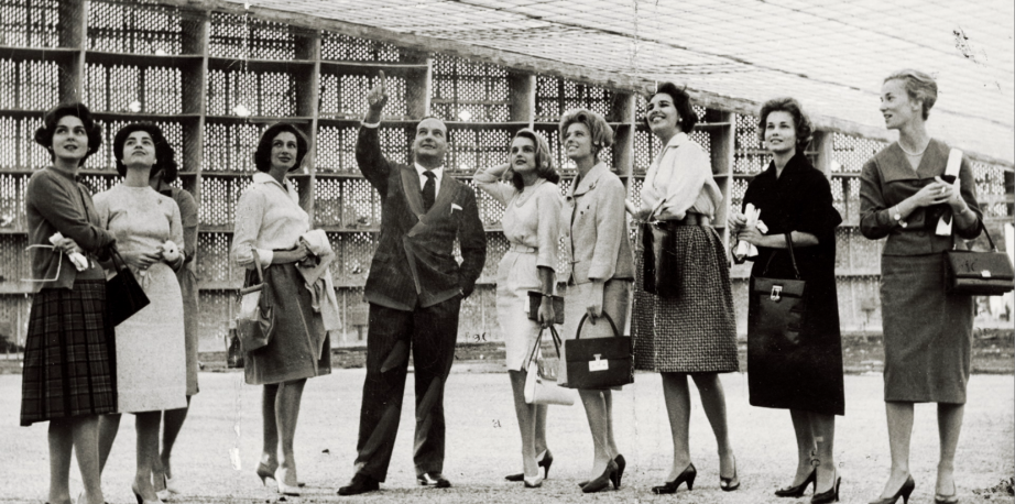Sergio Bernardes em visita à obra do Pavilhão de São Cristóvão, 1957.