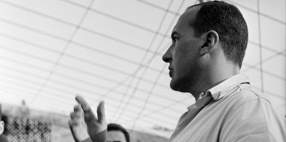 Sergio Bernardes em visita a obra do Pavilhão de São Cristóvão, 1957.