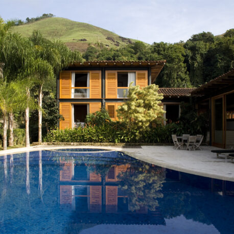  - PASSARELA HOUSE