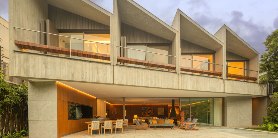  - FF House
